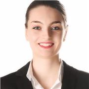 Laureata in lingue, dopo esperienza all’estero, offro ripetizioni di inglese sia in loco (Brindisi e prov) che online